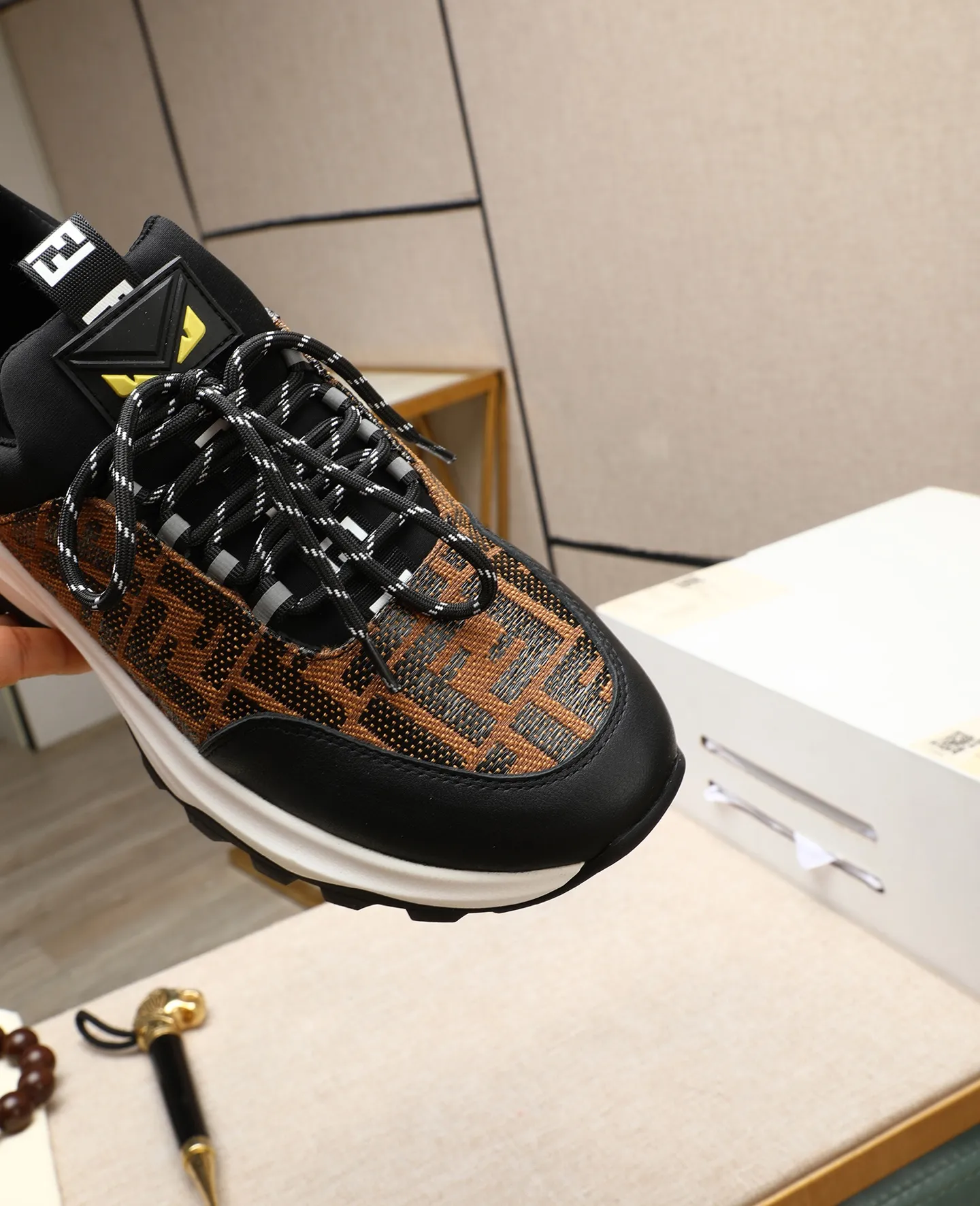 Men's shoes 💰460🕷🕷[FENDI] Fendi fashionable casual men's shoes 🇨🇳Original official website 1:1 model opening, new models are available first 💯Not high-profile but avant-garde, simple About low-key and fashionable, super versatile style 🌿 Made of original cowhide ➕ Pigskin lining 🎋 The version is comfortable on the feet, so rigorous for any small place, and the workmanship is first-class 🍍38-44 Large quantities in stock